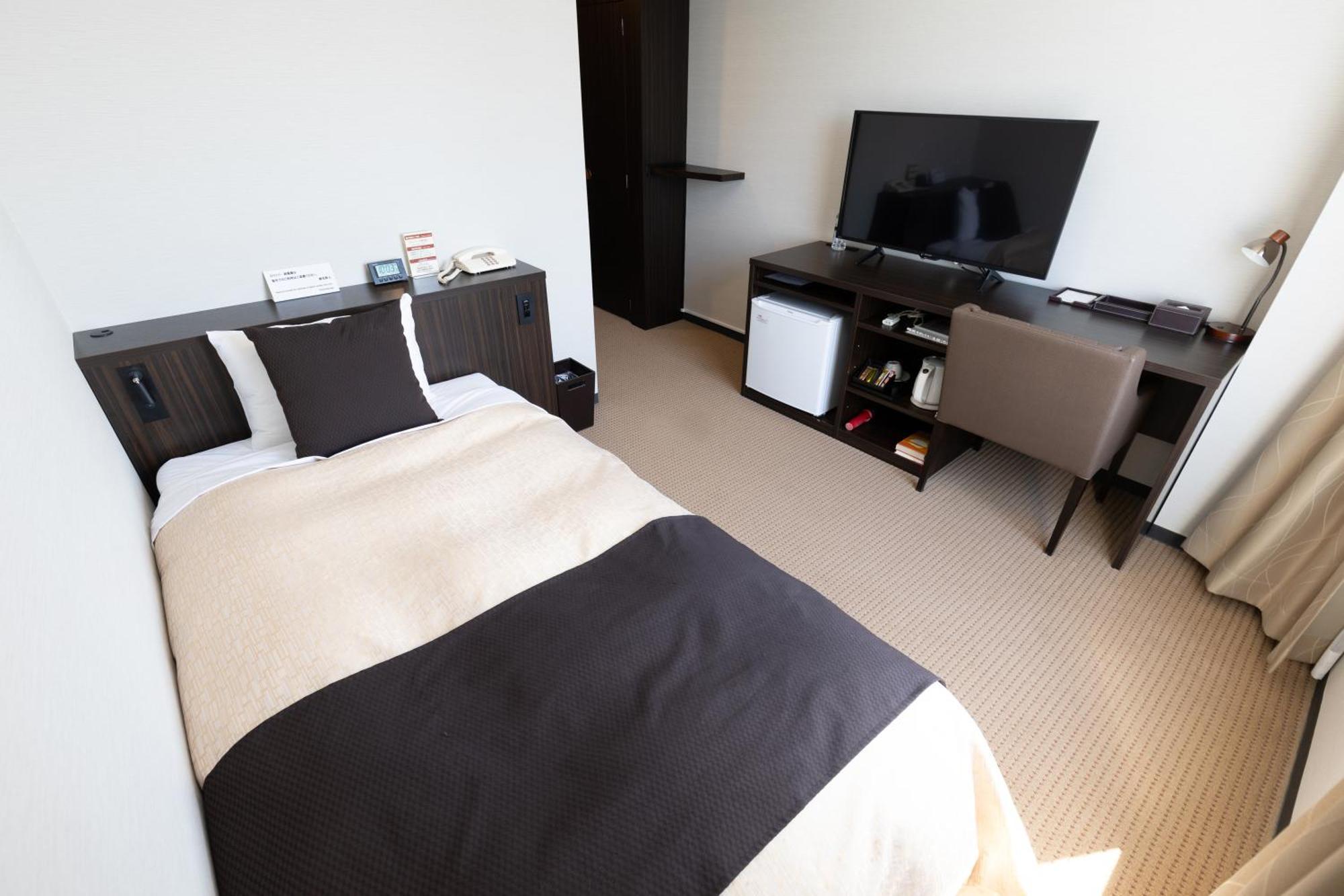 The Italia Ken Hotel Ниигата Екстериор снимка