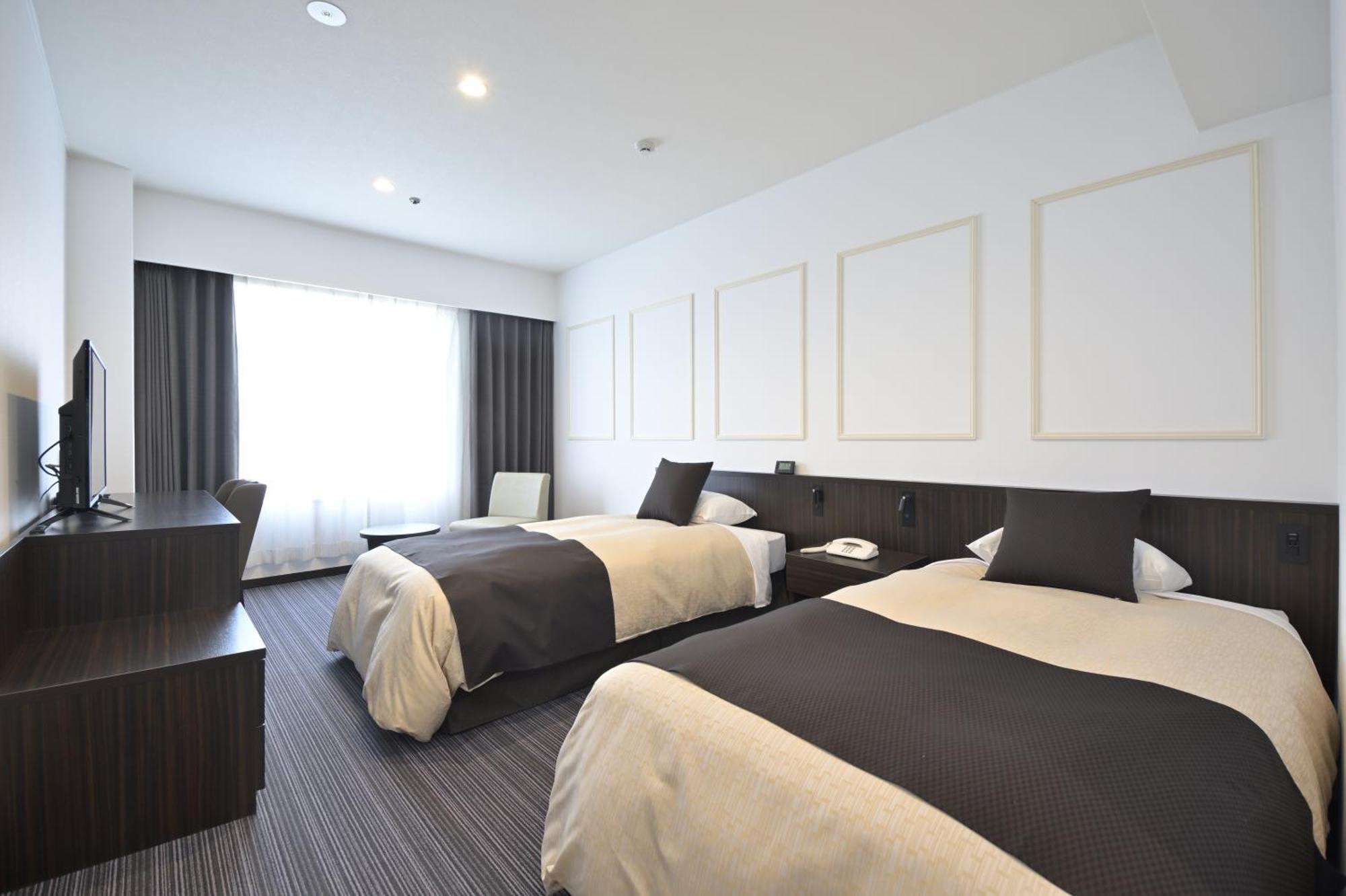 The Italia Ken Hotel Ниигата Екстериор снимка